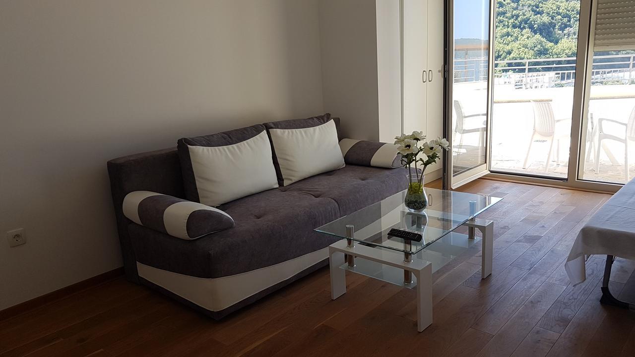 Lux Apartment Vidovic Rafailovici Exterior photo