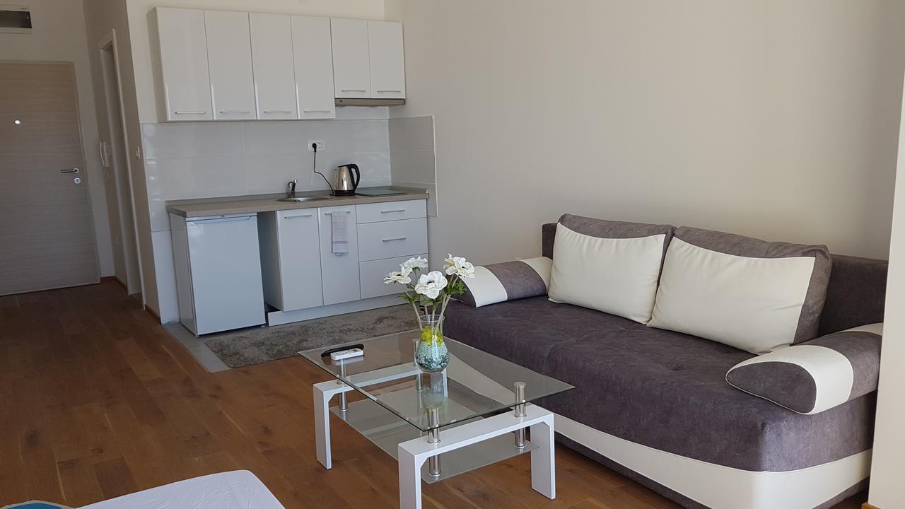 Lux Apartment Vidovic Rafailovici Exterior photo